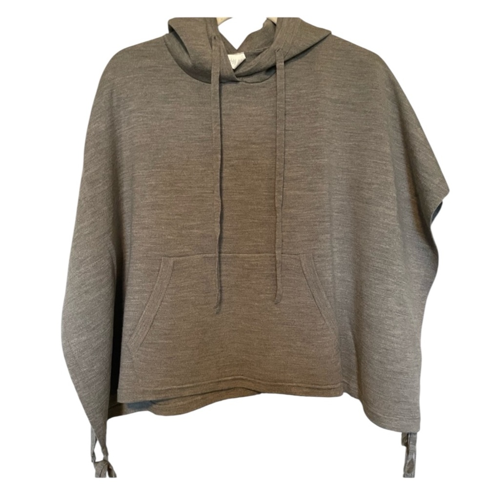 LULULEMON “All in a Day” Hooded Poncho in Gray Size One Size — GORGEOUS!!! - Picture 6 of 11